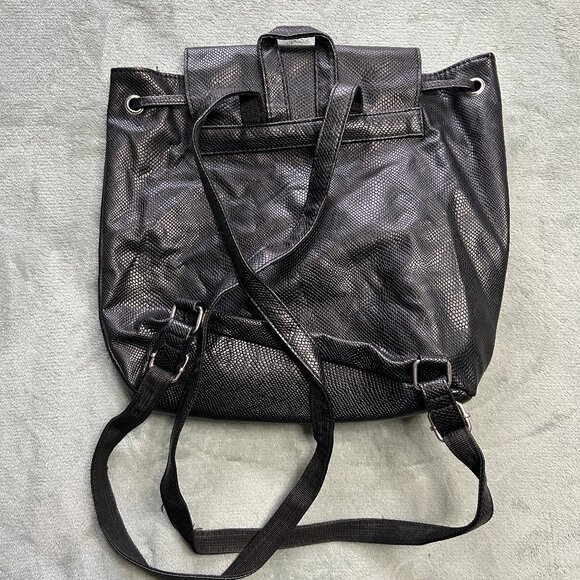 Hot Topic Riverdale Southside Serpents Jughead Black Backpack Snake School Bag - Picture 7 of 8